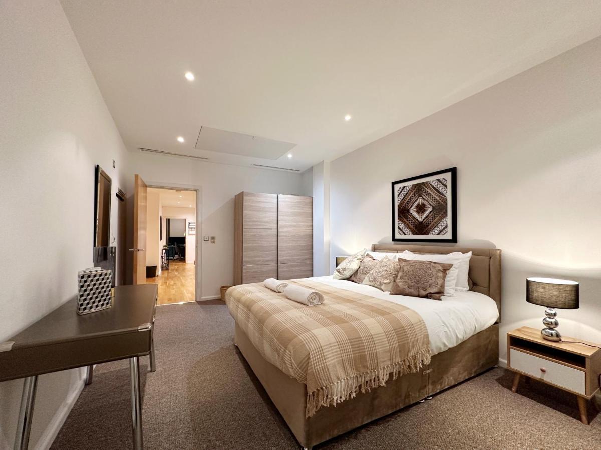 Stylish Apartment In Canary Wharf London Exterior foto