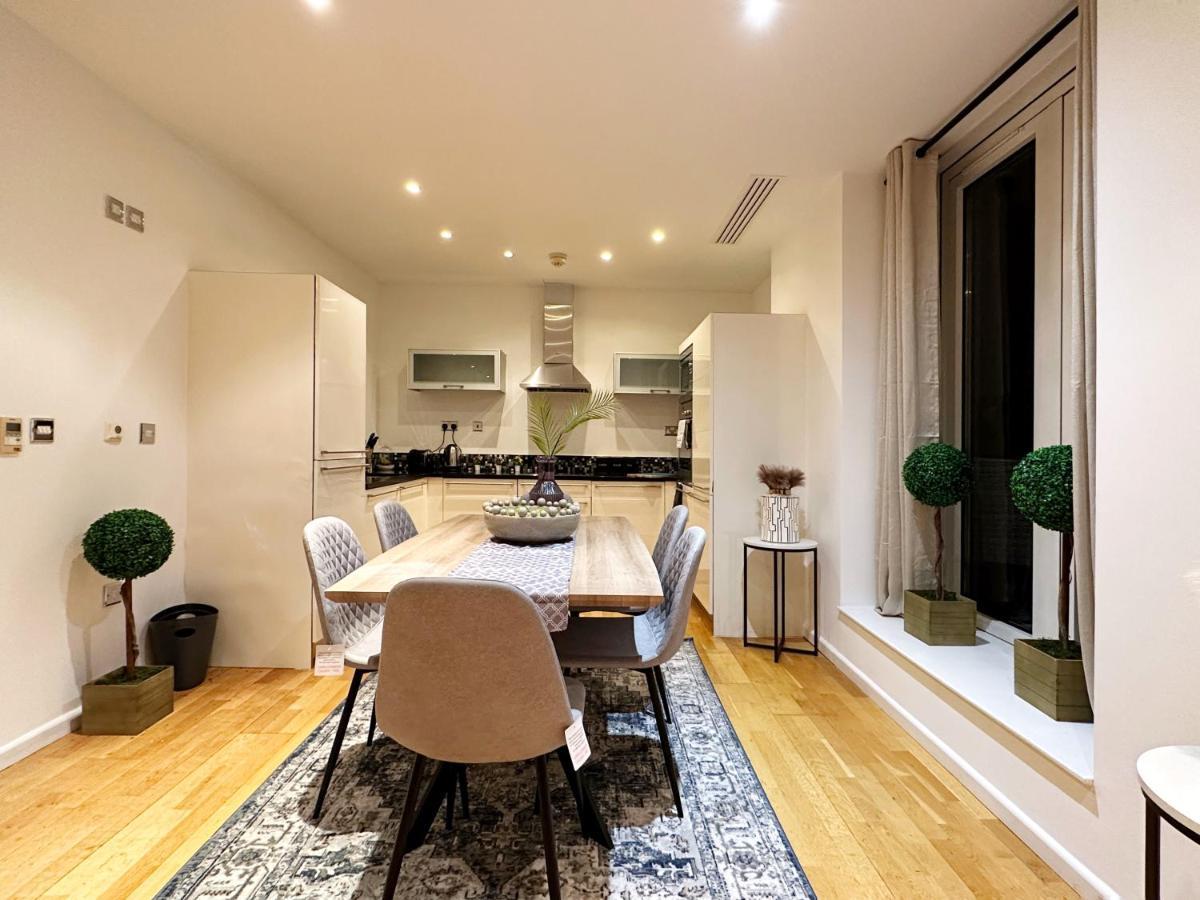 Stylish Apartment In Canary Wharf London Exterior foto